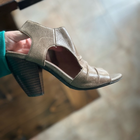 Miz Mooz Chunky Leather Sandals - Picture 6 of 7